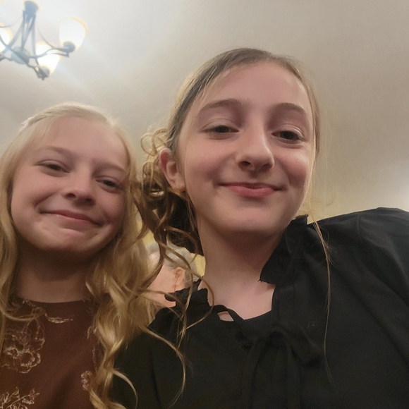 Meet your Posher, Macy - Picture 8 of 9